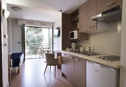 UNIVI Les Yuccas 0