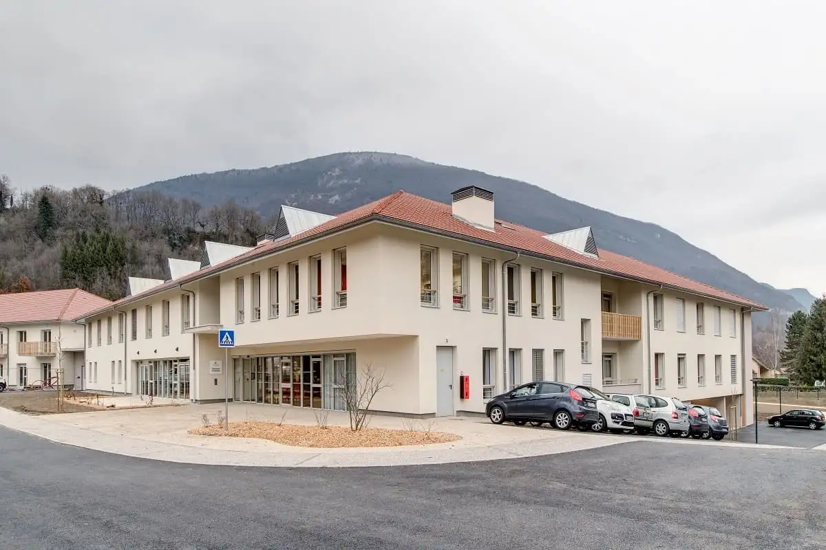 COLISÉE Ameyzieu 0