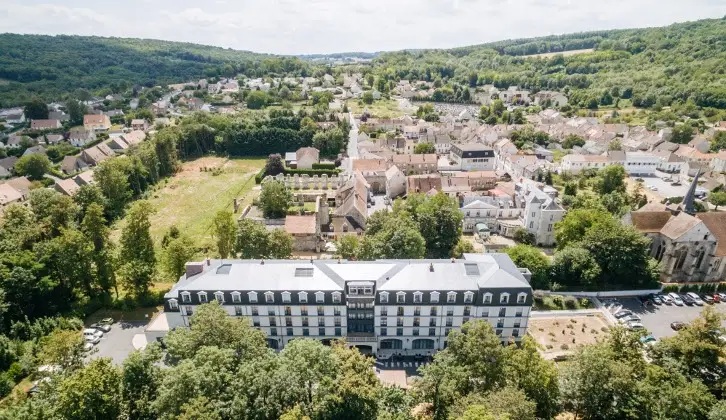 DOMUSVI Château de la Source 0