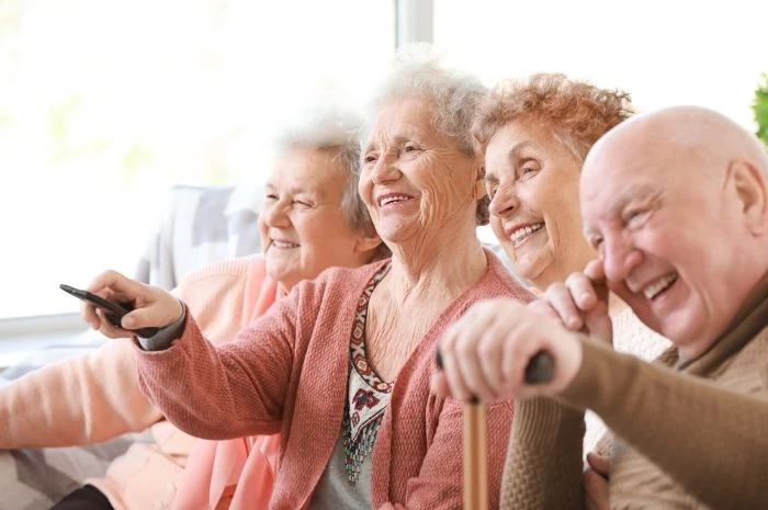Les clubs du 3ème âge : ringards ou opportunités de rencontres ? 0