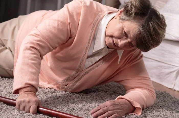 Prévention des chutes chez les seniors : une salle de bain adaptée pour plus de sécurité 0