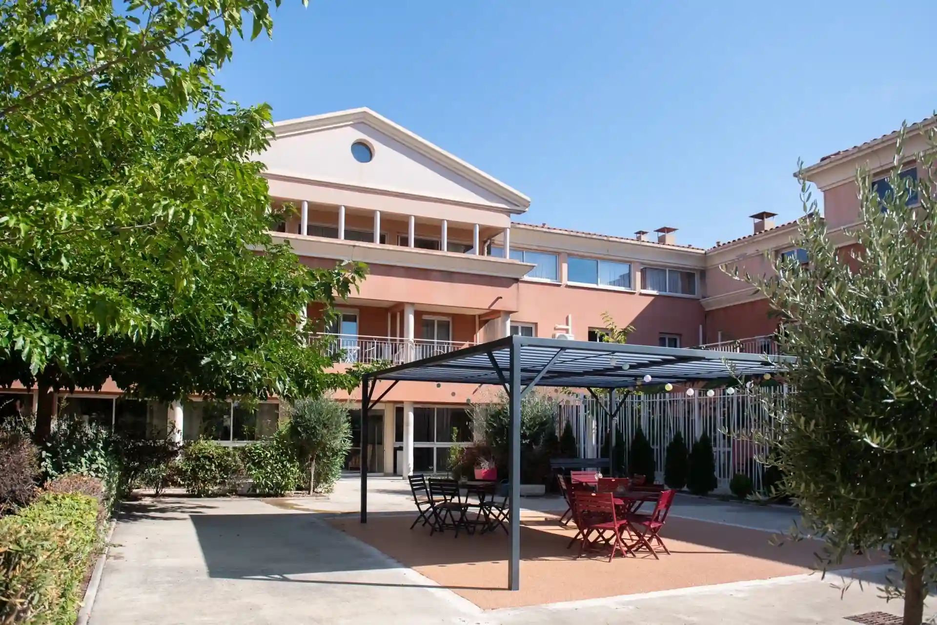EMEIS Résidence les Jardins de la Crau 0